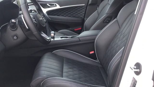 Genesis G70 I, 2020 2.0 AT (247 л.с.) 4WD - обзор автомобиля с пробегом смотреть онлайн