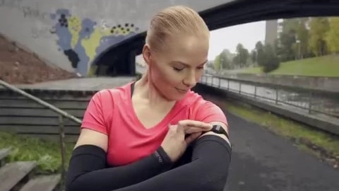 Polar OH1 with Polar Beat Get started and how to train смотреть онлайн