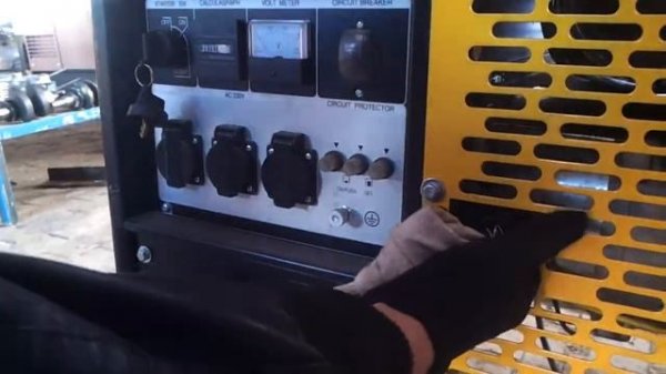 Запуск бензиновой электростанции KIPOR KGE12E