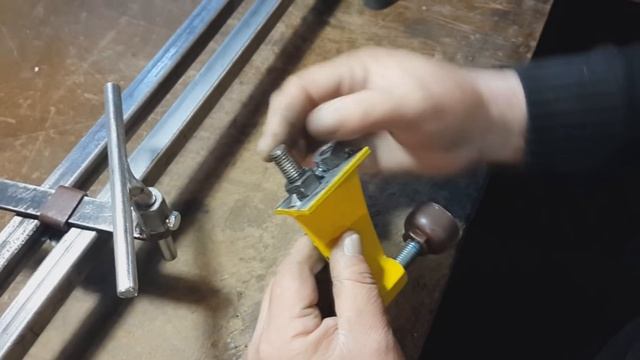 Настольный токарный станок по дереву.Часть 1 смотреть онлайн