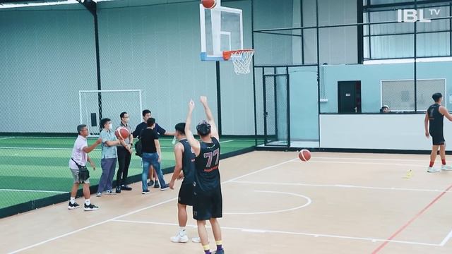 Pesan dari Rizal Falconi untuk Sandy Ibrahim dan Avan Seputra | IBL All Access смотреть онлайн