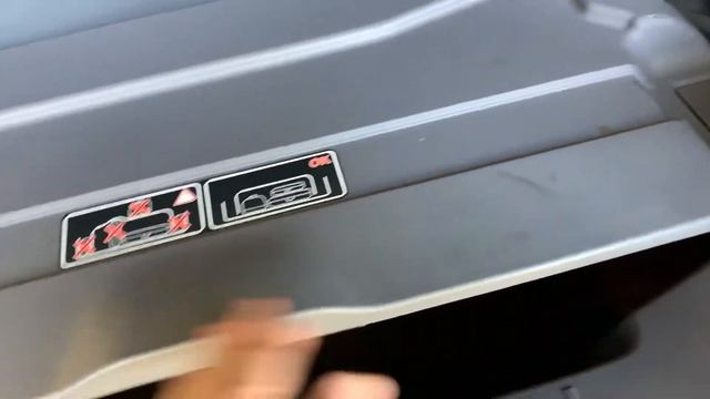 2011 Volvo C70 Convertible Trunk with Spare Removed смотреть онлайн