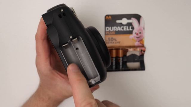 CHANGE BATTERIES in Fujifilm Instax Mini 8 Mini 9 + RECOMMENDED BATTERIES смотреть онлайн