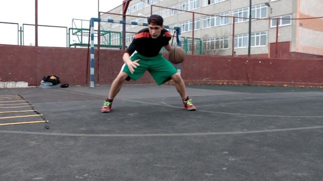 [Баскетбол]-Джеб, упражнение для улучшения вашего дриблинга.Урок №2 смотреть онлайн