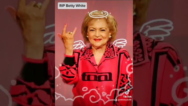 RIP Betty White (Team MFN x 5H1TSHOW Golden Girls bounce mix) смотреть онлайн
