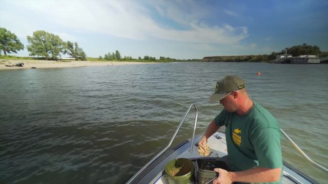 Влог #16. Сазанья рыбалка на базе Рыбацкая деревня (часть 2) смотреть онлайн