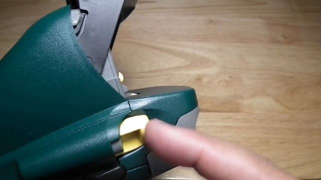 Dfilm!!! La "Polaroid One Step Express 600". Breve reseña. смотреть онлайн
