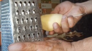 Как при помощи обычной тёрки! Сделать картофель спиралью в домашних условиях!!!