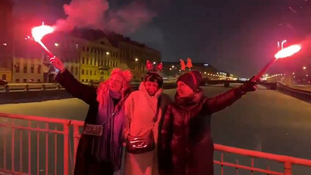 с новым годом всех 2024 !САНКТ -ПЕТЕРБУРГ! смотреть онлайн