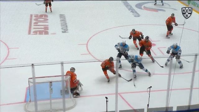 Alikin stops it with his goalie stick already lying on the ice смотреть онлайн