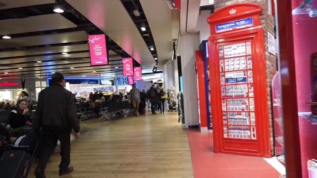 【Airport Tour】LONDON  HEATHROW AIRPORT Terminal 3 Boarding & Shopping Area