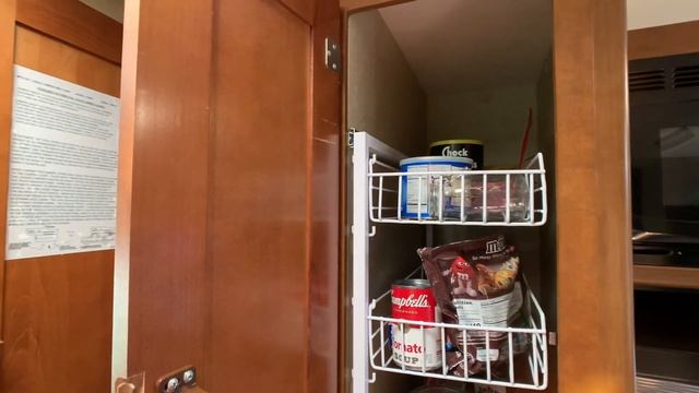 2013 Lance 1050s Slide-In Truck Camper Walk-Around Tutorial