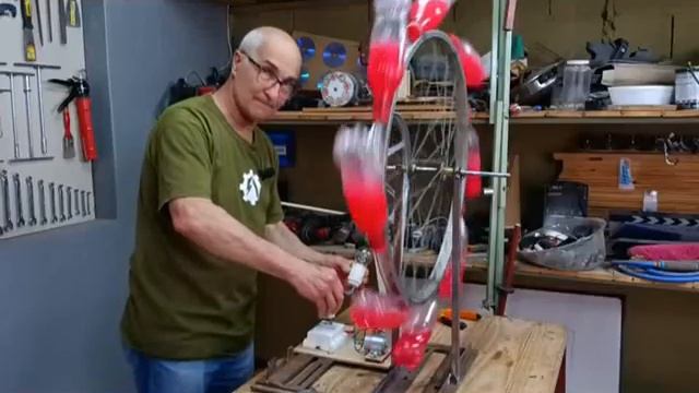 Лосинец Д.С. тёмный как два подвала вместе (по теме вечных двигателей) по мнению Шестопалова А.В. смотреть онлайн