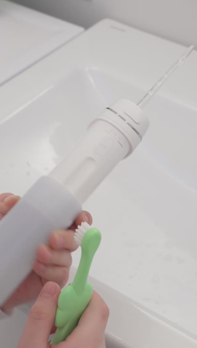 Ирригатор RAWMID Portable RPI-01 для полости рта #shorts смотреть онлайн