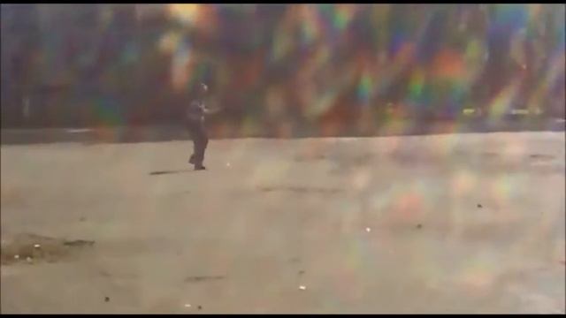 пьяный чувак танцует под ДИСКО ПАРТИЗАНЫ)* смотреть онлайн