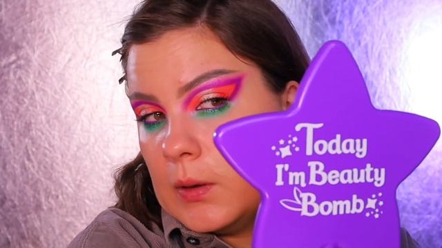 ВСЕ ЛИЦО ESTRADE?ЦВЕТНЫЕ ТЕНИ FIESTA?БЮДЖЕТНО И КРУТО?! смотреть онлайн