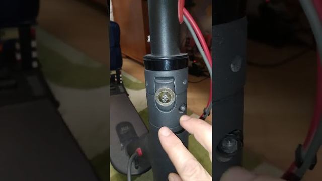 усильте язычёк :) на электросамокате Xiaomi strengthen the tongue :) on the electric scooter смотреть онлайн