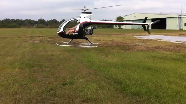 Обучаемся летать на вертолете Mosquito XE во Флориде_02 смотреть онлайн