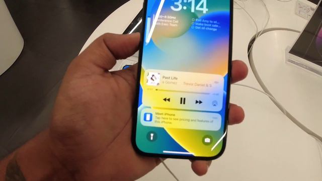 16k iPhone Vs 14 Pro Max 🥳🤩 || Best iPhone Store In Kolkata India || Cheapest iPhone In Kolkata 🤩🥳🤯 смотреть онлайн