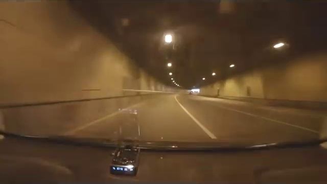 Неудачно пошел на опережение и зацепил авто смотреть онлайн