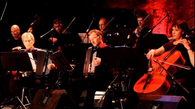 La Cumparsita - "Abriendo y Cerrando" Tango-Orchester Leipzig смотреть онлайн