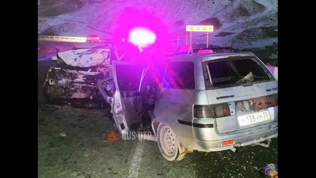 Два ВАЗа столкнулись в Дагестане смотреть онлайн