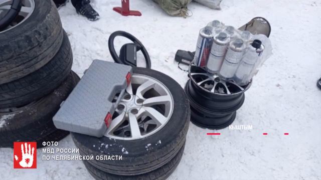 В Калининском районе бездомных выгнали из подъезда многоэтажки смотреть онлайн