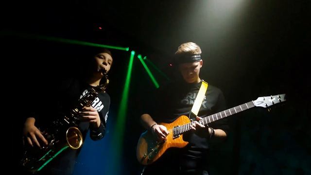 Сектор Газа - Туман Саксофон + Гитара смотреть онлайн