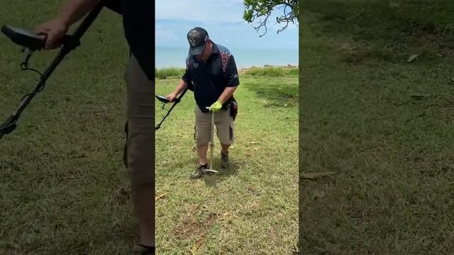 Metal Detecting A 50 Calibre Amour Piercing Round With A Nokta Legend Metal Detector смотреть онлайн