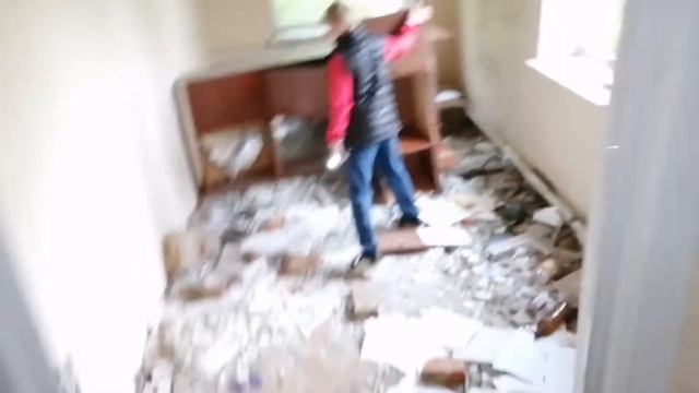 Гуляем (Перезапуск 2.0) разбили телефон в заброшке! смотреть онлайн