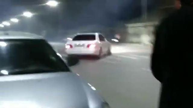 Махачкала Гагарина Mercedes E 5.5 смотреть онлайн