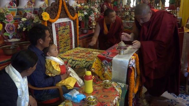 Tenga Rinpoche's Yangsi arrival at Benchen Monastery смотреть онлайн