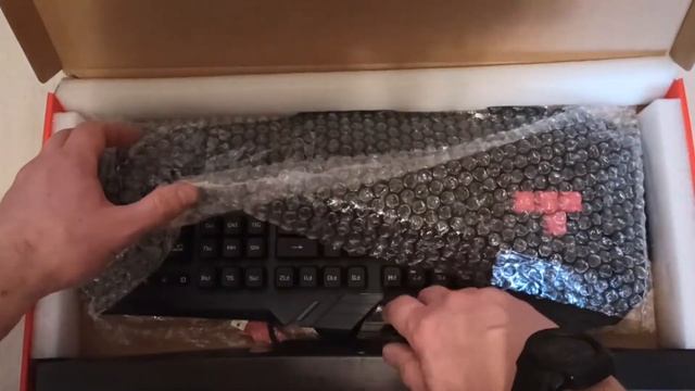 Распаковка игровой клавиатуры A4Tech Bloody B150N USB смотреть онлайн