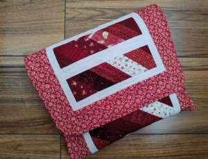 Из остатков тканей собираю лоскутные блоки. 2 способа в копилку начинающим. #лоскутноешитье.mp4