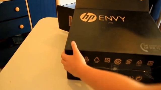 HP ENVY 14 Beats Edition Unboxing смотреть онлайн
