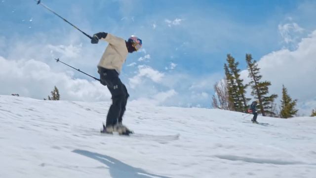 Skiers Jump OVER A Chairlift! Best Party Lap Ever? смотреть онлайн