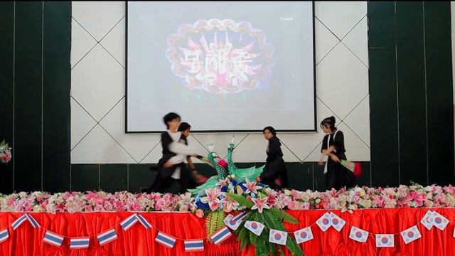 LUNA - ONEUS (Cover Dance DSK) смотреть онлайн