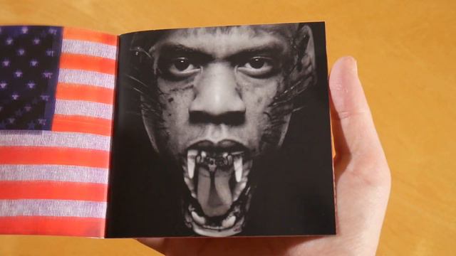 Jay-Z & Kanye West - Watch The Throne CD Unboxing смотреть онлайн