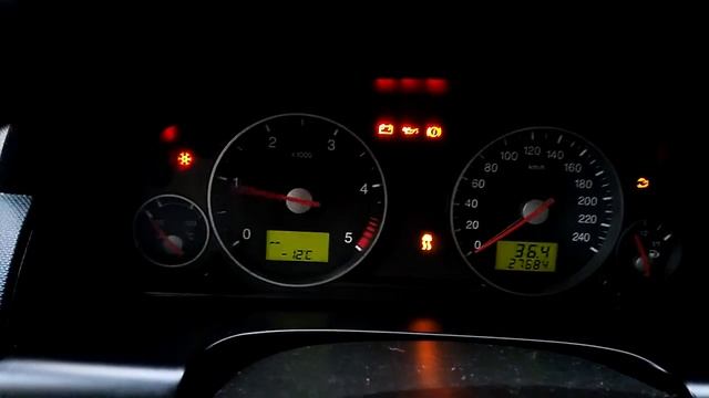 Ford Mondeo Mk3 2.0 TDCI start engine on -12 C смотреть онлайн