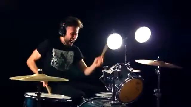 Never Gonna Give You Up / Jonathan Young feat.Jared Dines смотреть онлайн