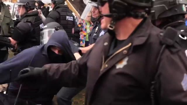 Жесткий разгон митинга смотреть онлайн