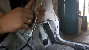 Причина стука в задней части авто. Стучит механизм наклона спинки задних сидений на forester sj