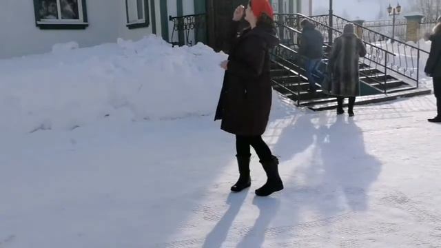 У каждого свой Праздник. Вчера Исповедалась, сегодня Причастилась. С Воскресным днём Вас! смотреть онлайн