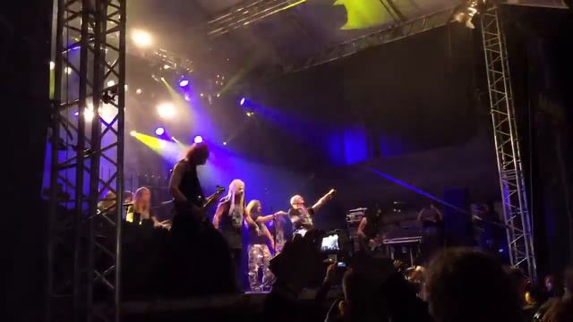 Snowy Shaw - The Art of War (ft. Sabaton; live, Rockstad Falun 2015) смотреть онлайн