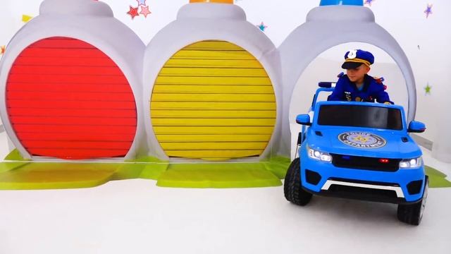 Vlad becomes a City Hero and save the day - kids stories with toy cars смотреть онлайн