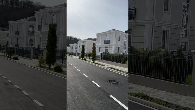 КОТТЕДЖНЫЙ ПОСЁЛОК В СОЧИ В АНГЛИЙСКОМ СТИЛЕ смотреть онлайн