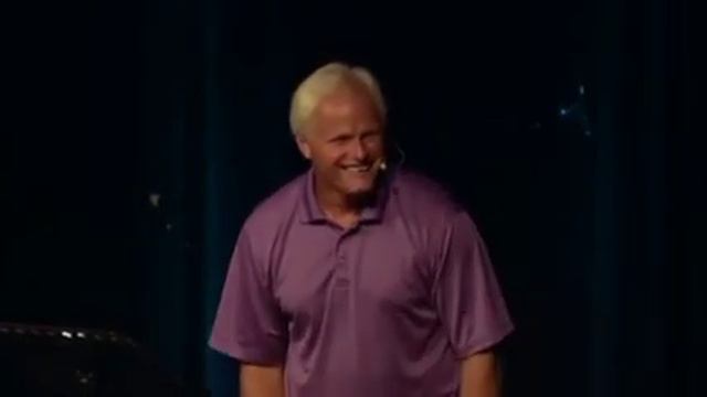 Бог хочет вернуться в свой дом. Дэн Молер смотреть онлайн