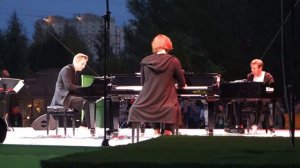 Либертанго на трёх роялях! Трио на рояле Bel Suono играют А. Пьяццолла в парке Царицыно