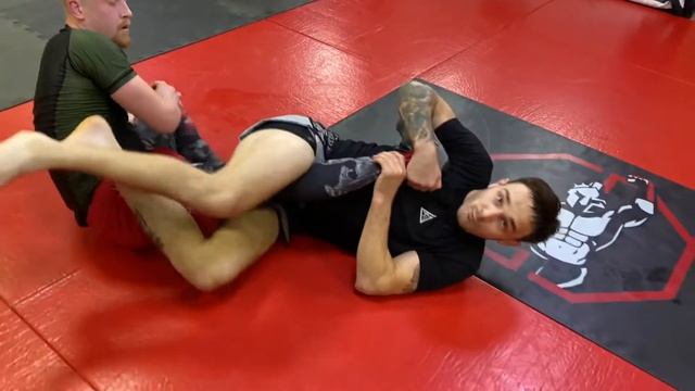 Knee on belly escape➡️411 heel hook➡️50/50 heel hook смотреть онлайн