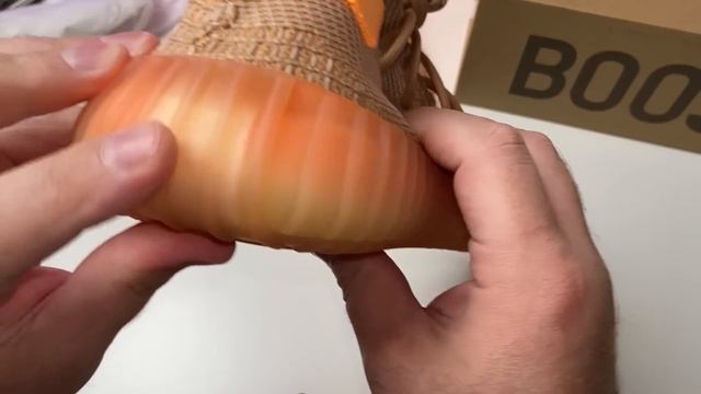 КУПИЛ САМУЮ ЛУЧШУЮ ПАЛЬ YEEZY BOOST // МОИ ЭМОЦИИ смотреть онлайн
